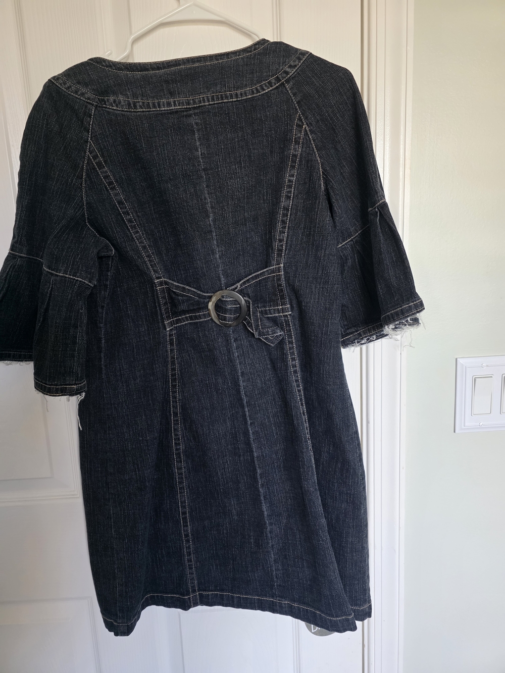 Live a Little denim dress in a dark wash featuring 3/4 bell sleeve Size M - Picture 2 of 4